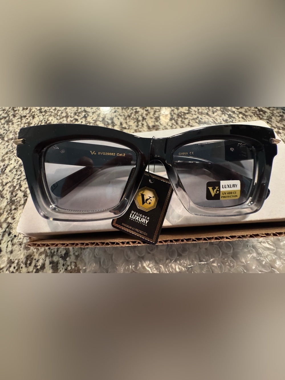 Women’s Black Gradient Square Sunglasses